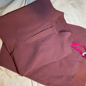 LIMITED EDITION
Figs Mauve Scrub Set with hot pink ties